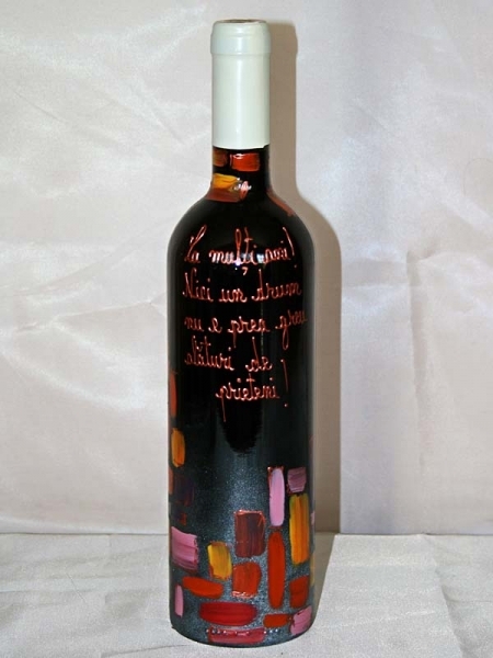 Sticla De Vin Personalizata Neagra Cu Motive Colorate Accesorii